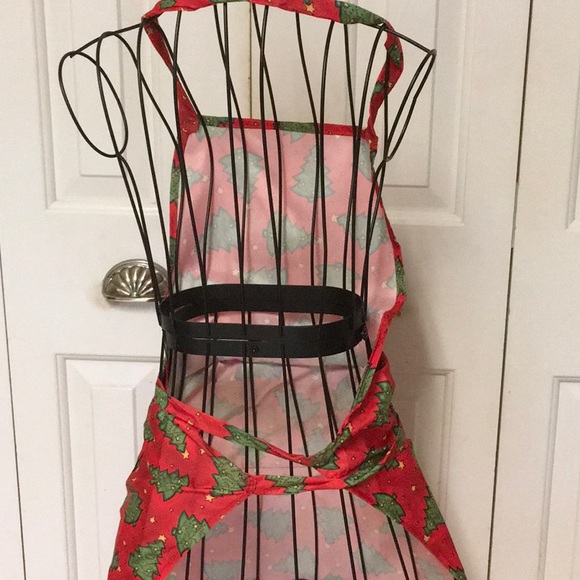 Christmas Apron handmade red with green trees - Picture 3 of 5